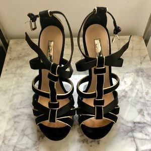 👠 H by Halston Black/Gold Velvet Sandals 👠